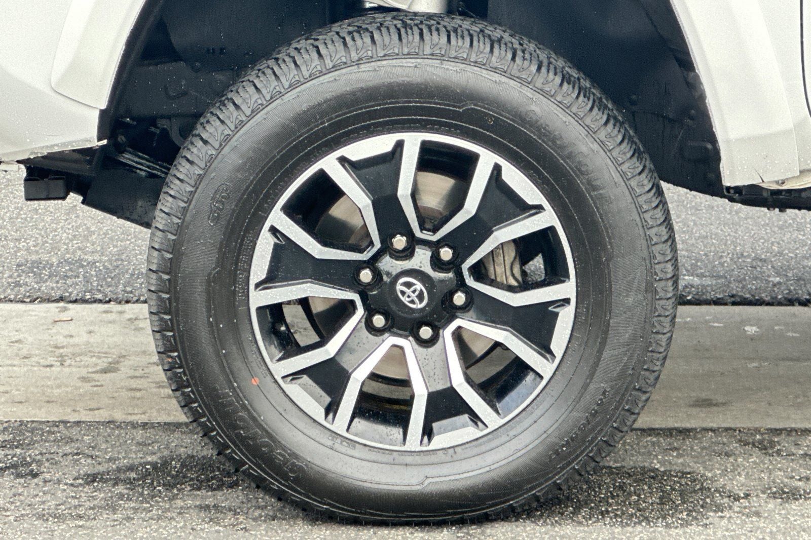 2023 Toyota Tacoma V6