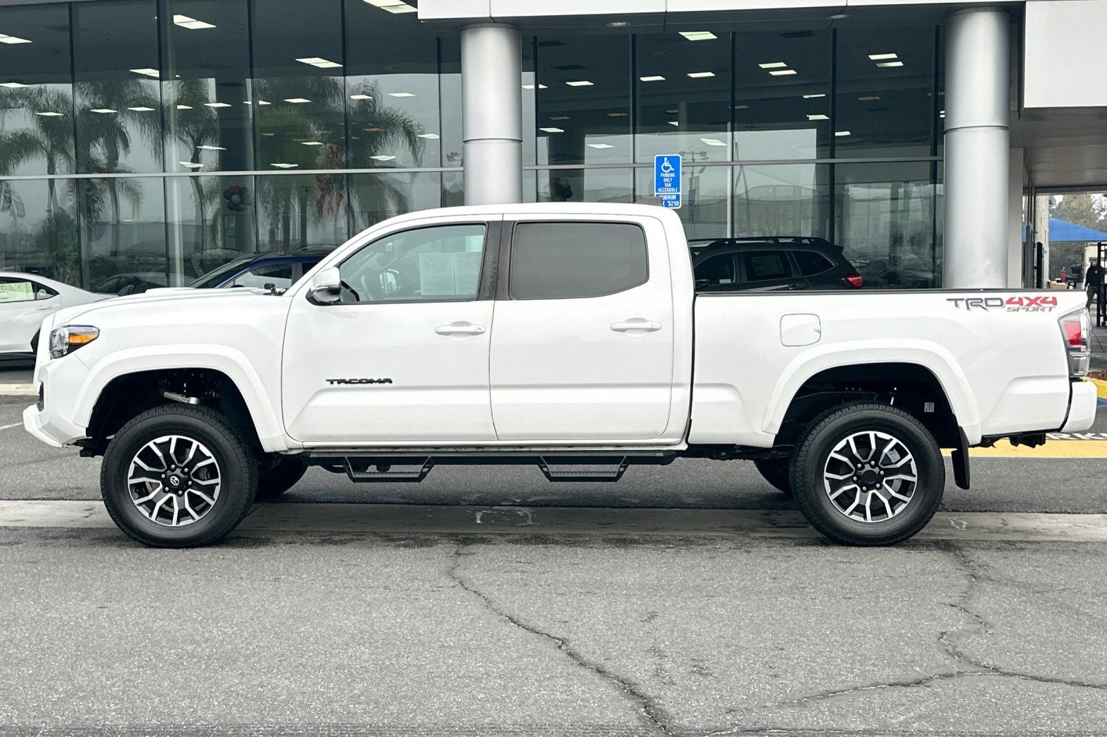 2023 Toyota Tacoma V6