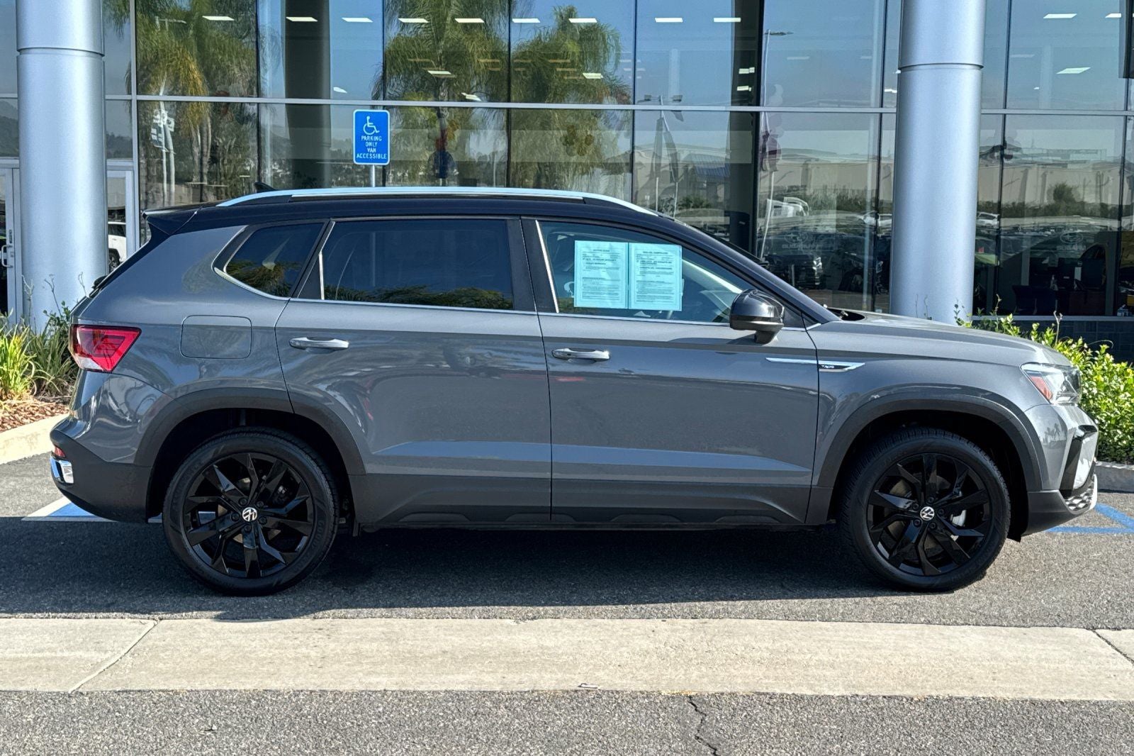 2023 Volkswagen Taos 1.5T SE