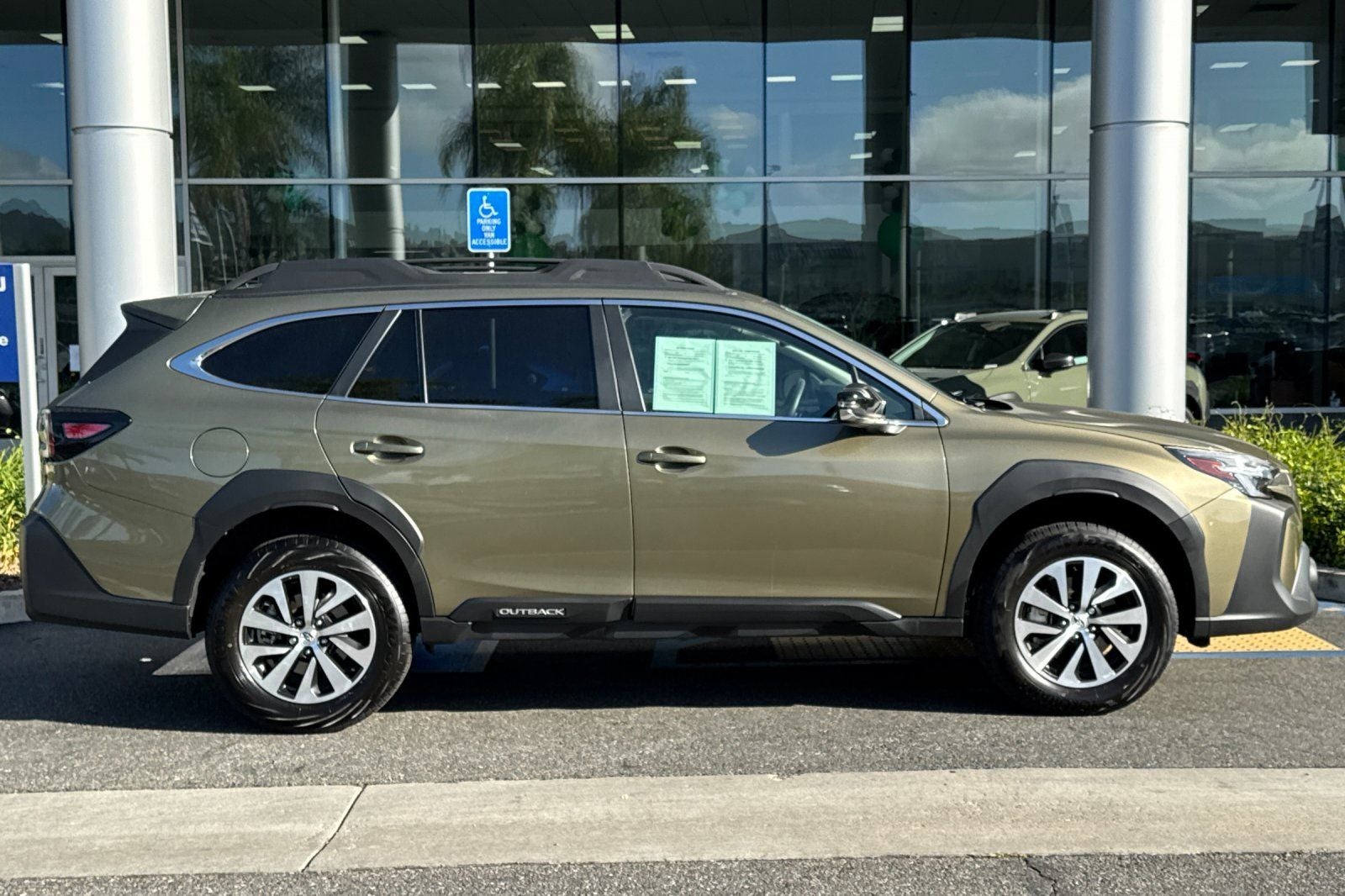 2025 Subaru Outback Premium