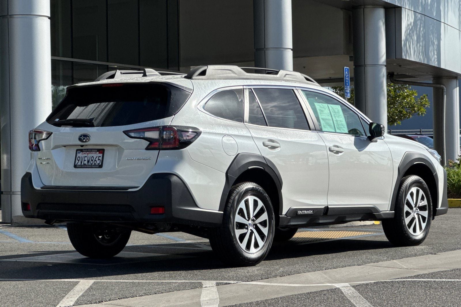 2025 Subaru Outback Premium