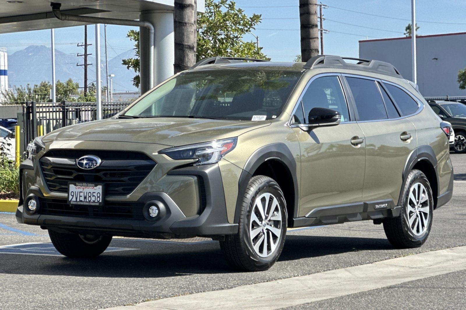 2025 Subaru Outback Premium