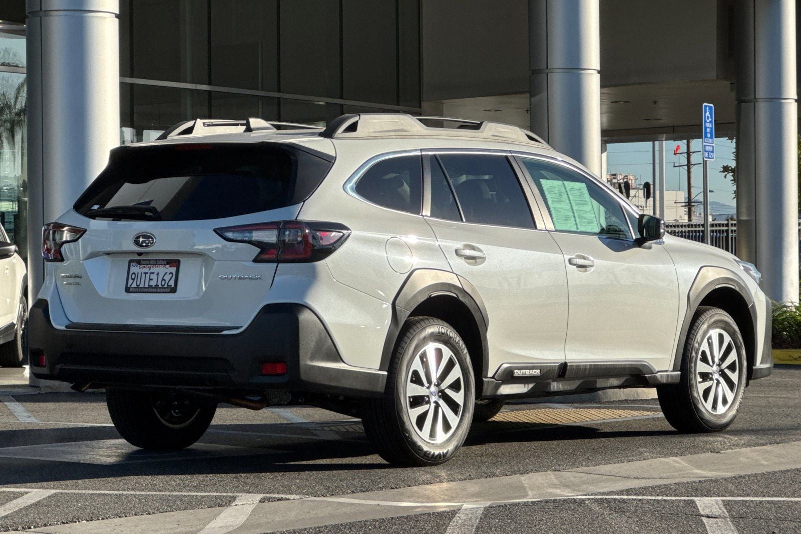 2025 Subaru Outback Premium