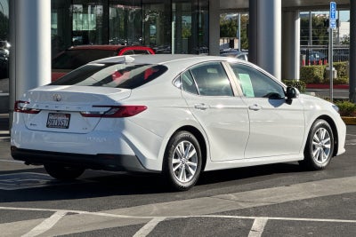 2025 Toyota Camry LE