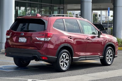 2023 Subaru Forester Premium