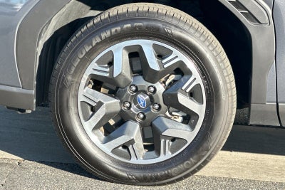 2025 Subaru Forester Base