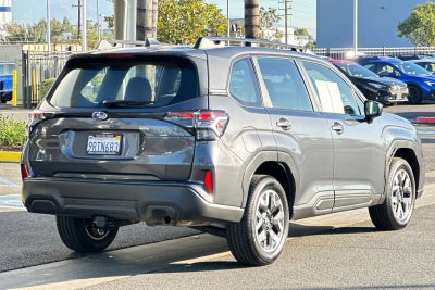 2025 Subaru Forester Base