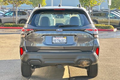 2025 Subaru Forester Base