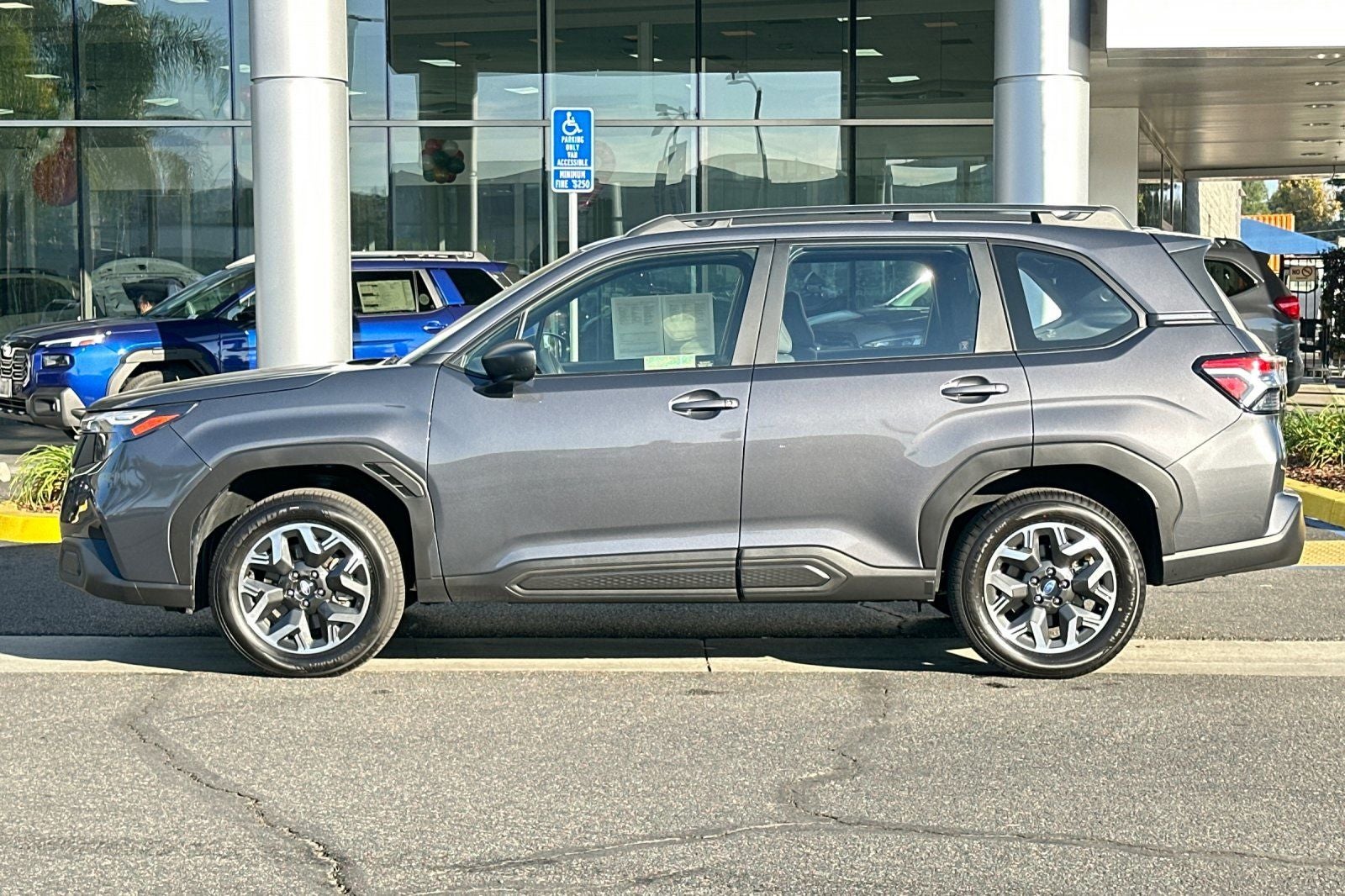 2025 Subaru Forester Base