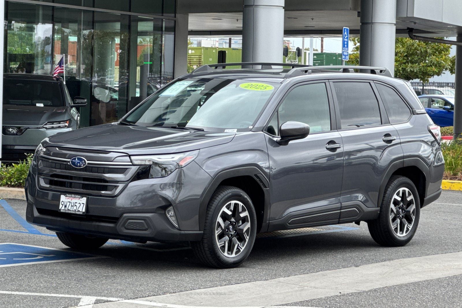 2025 Subaru Forester Premium