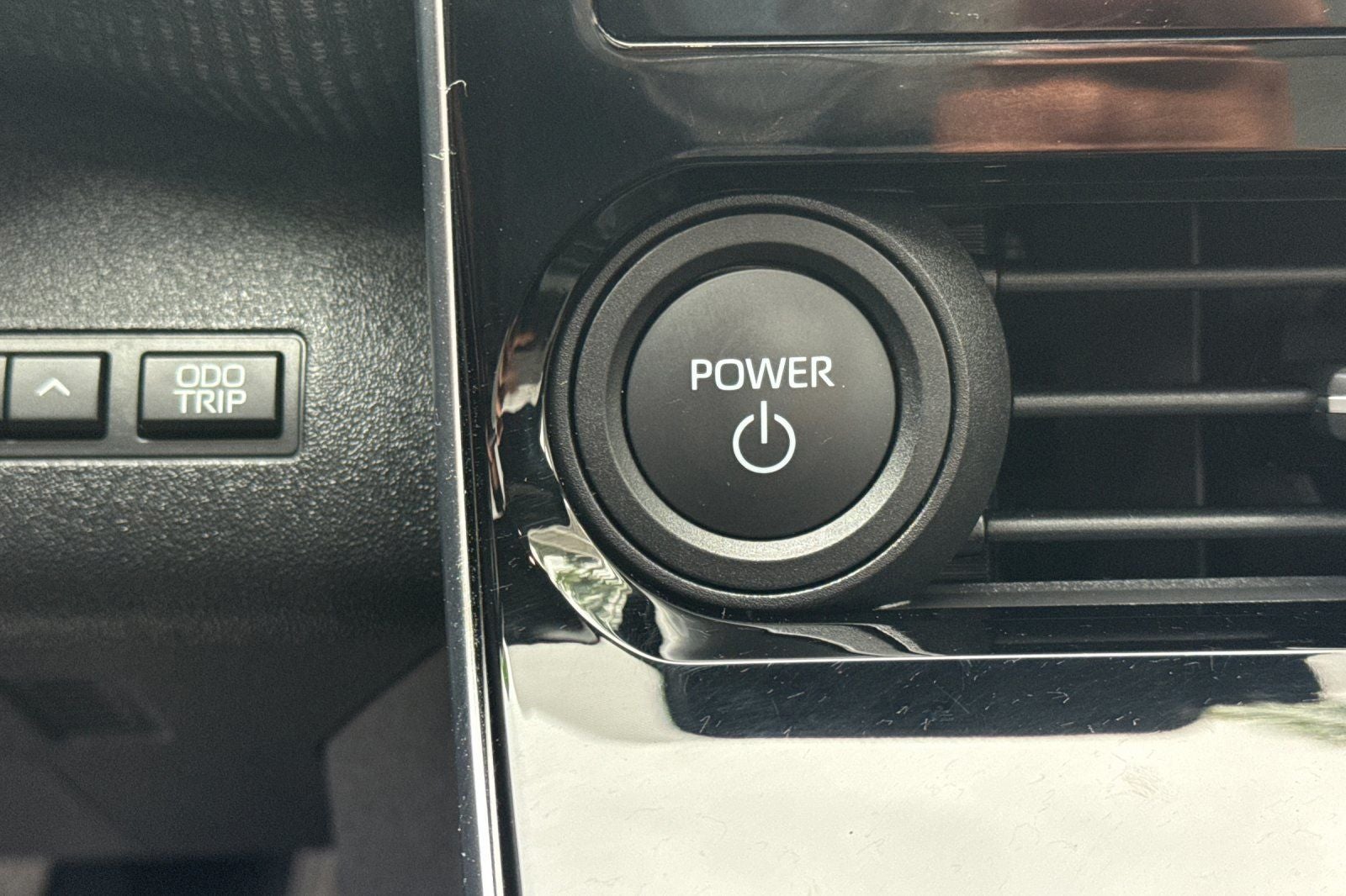 2023 Subaru Solterra Touring