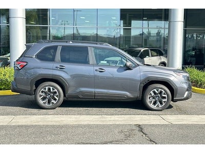 2025 Subaru Forester Premium