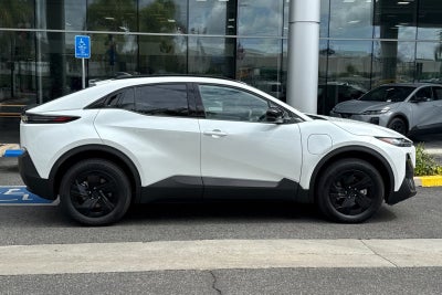 2026 Subaru Uncharted Sport
