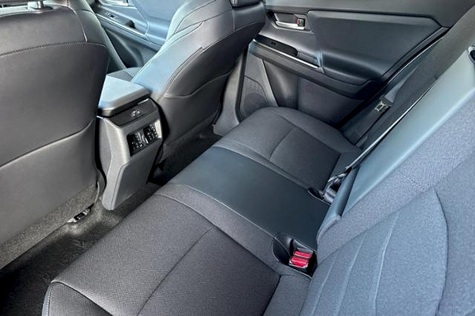 2026 Subaru Uncharted Premium FWD