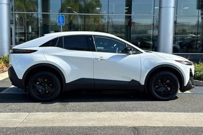 2026 Subaru Uncharted Premium FWD