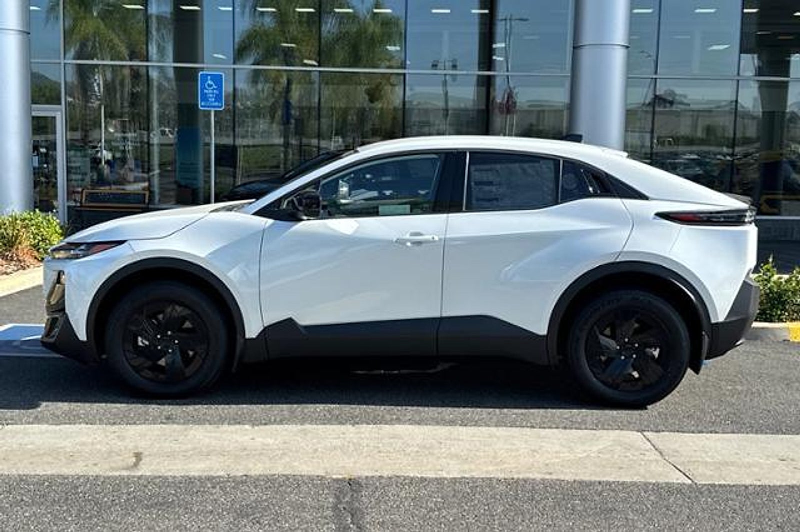 2026 Subaru Uncharted Premium FWD